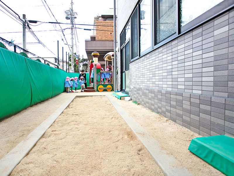 園庭の砂場