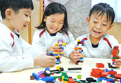 ブロックでロボットを作ったよ