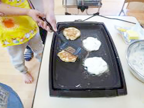ホットケーキ作り